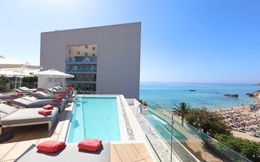 Hôtel Serrano Palace 5* avec vols ou ferries