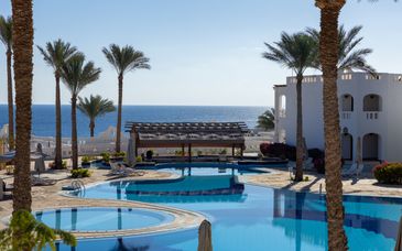 Continental Plaza Beach Resort 5*