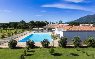 Résidence Acqua Bella avec vols ou ferries