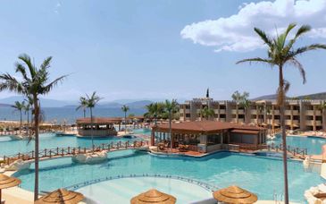 Seafos Luxury Resort & Spa 5*
