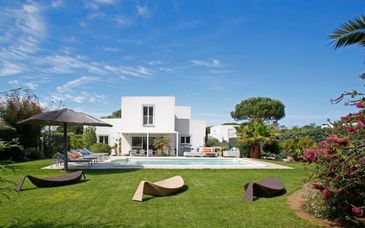 Villas Mandarine & Spa 5* avec vols ou ferries