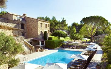 Le Mas des Herbes Blanches Hotel & Spa 5*