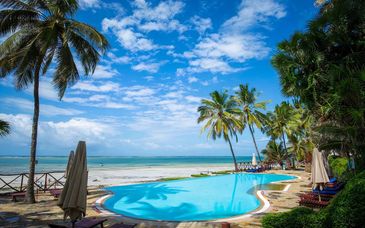 Voyager Beach Resort 4* et safari possible de 1 à 4 nuits