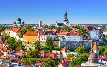 Circuit en groupe :  Exploration complète de Riga et Tallinn