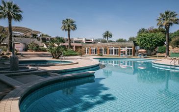 MClub Alicudi 4*