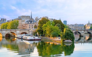 Hotel Moxy Paris La Villette 4*