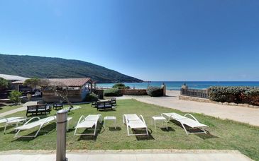 Hotel Lilium Maris 4* con volo o Sardinia Ferries