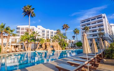 Adams Beach Hotel 5*