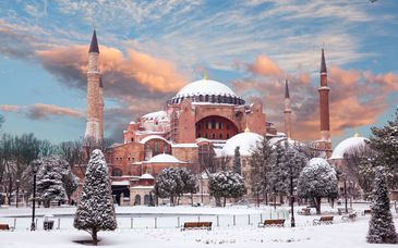 Moxy Istanbul Beyoglu 4*