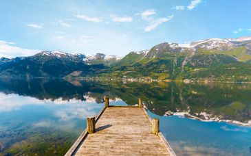 Soggiorno in libertà: Tra fiordi e paesaggi nordici