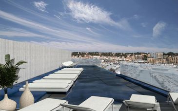Hotel Bleu 4*