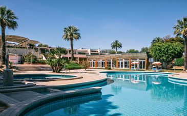 MClub Alicudi 4*