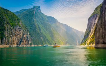 Tour privato: La Terra del Dragone con crociera sul fiume