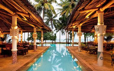 Neptune Village Beach Resort & Spa 4* con possibile safari