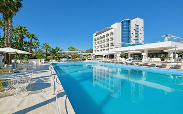 Mec Paestum Hotel 5*