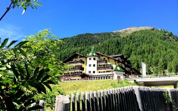 Paradies Pure Mountain Resort 5*