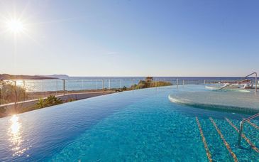 Sirenis Seaview Country Club 4*