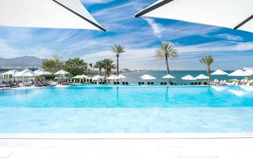 Crowne Plaza Muscat 4*