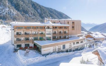 Hotel Valserhof 4*