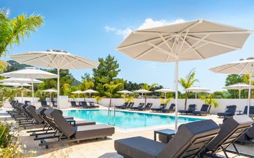 Oros Paradise Hotel 4*