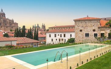 Duo: Crowne Plaza Madrid Centre Retiro, an IHG Hotel 4* & Hotel Hospes Palacio de San Esteban Salamanca 5*