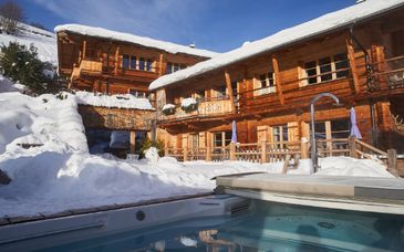 Hochleger Luxury Chalet Resort 5*