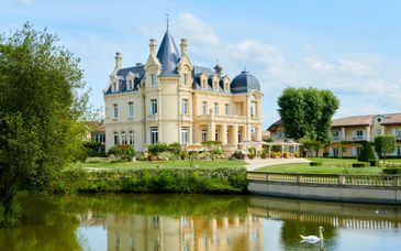 Château Hôtel Grand Barrail 5*