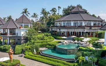 Duo: Swan Paradise, A Pramana Experience 4* & Sini Vie Resort & Spa 5*