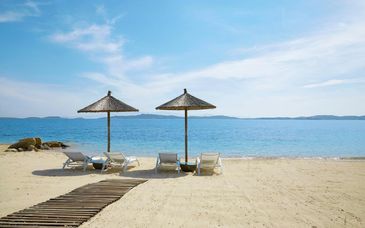 Akrathos Beach Hotel 4*