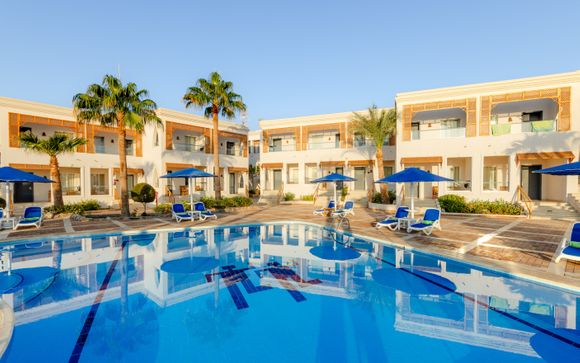 Club Reef Resort 4*