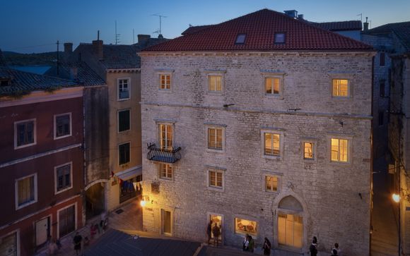 Heritage Hotel Life Palace 4*