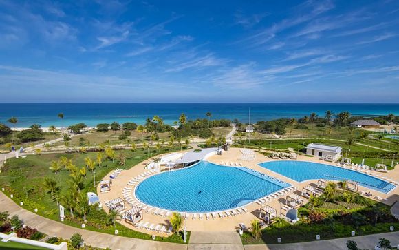 Grand Aston Varadero Beach Resort 5*