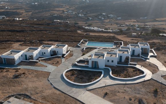 Thronos Suites