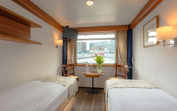 Uw cruiseship