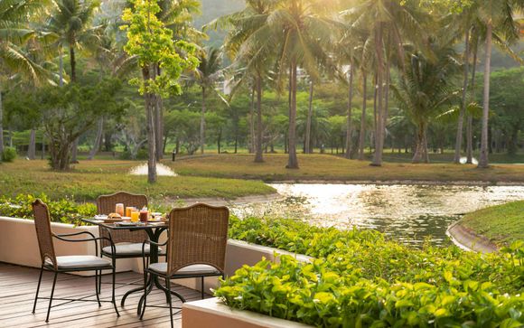 Pullman Phuket Karon Beach Resort 5*