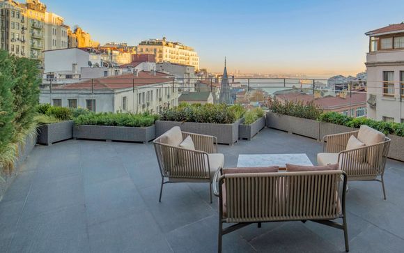 Sofitel Istanbul Taksim 5*