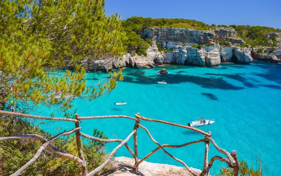 Entdecken Sie Menorca zwischen Buchten und charmanten Dörfern