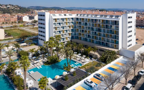 Aqua Hotel Silhouette & Spa 4* 