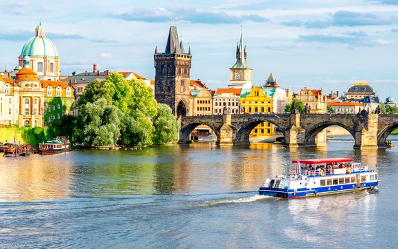 Crucero por el Moldava (2h) - a partir de 2 noches: