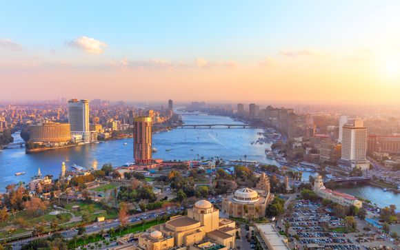 Excursión nocturna en El Cairo (solo para estancias en julio/agosto/septiembre)