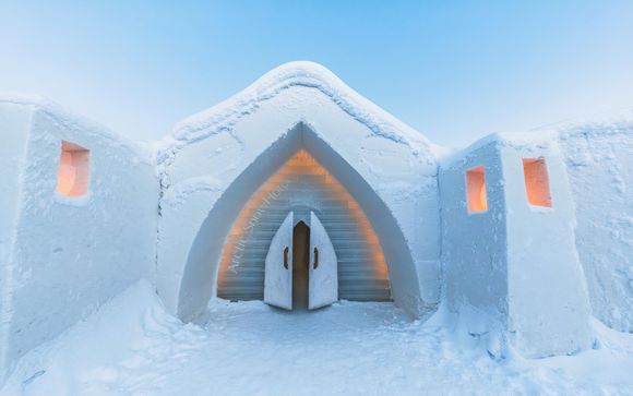 Arctic SnowHotel & Glass Igloos 3*