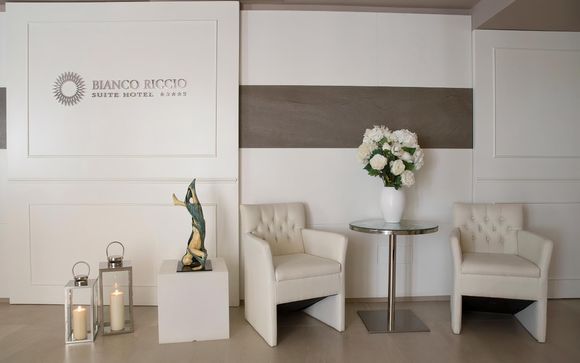 Bianco Riccio Suite Hotel 4*