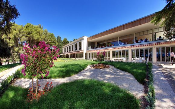 Crvena Luka Resort 4*