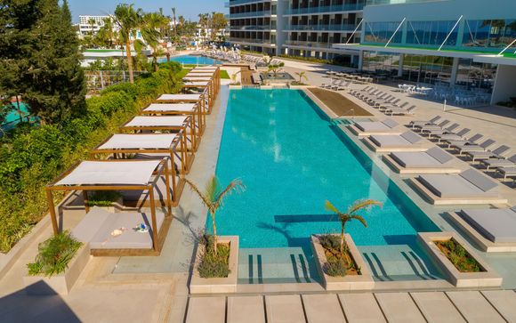 Chrysomare Beach Hotel & Resort 5*