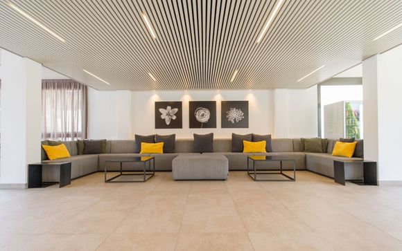 Atenea Park Suites & Apartments