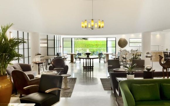 Lily & Bloom Boutique 4*