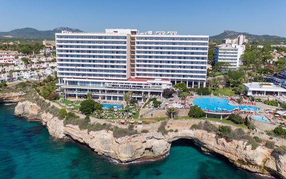 Alua Calas de Mallorca Resort 4*