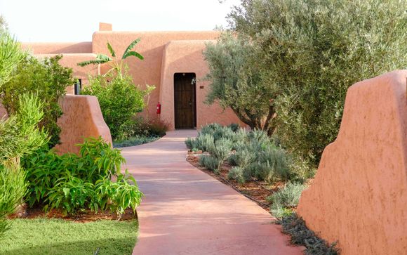 Oasis Lodges 4*