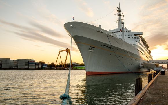 The ss Rotterdam 4*