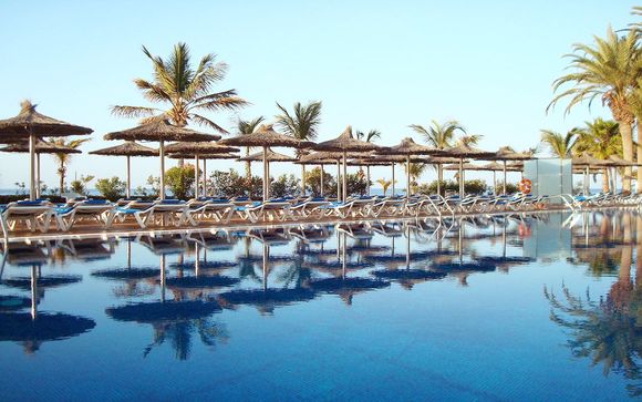 VIK Hotel San Antonio 4*